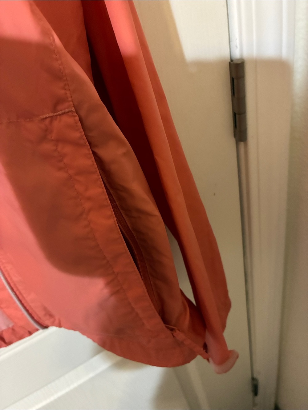 Columbia coral pink windbreaker/rain coat. - Picture 7 of 7